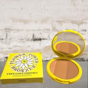 Trixie Cosmetics Flower Power Bronzer NEW